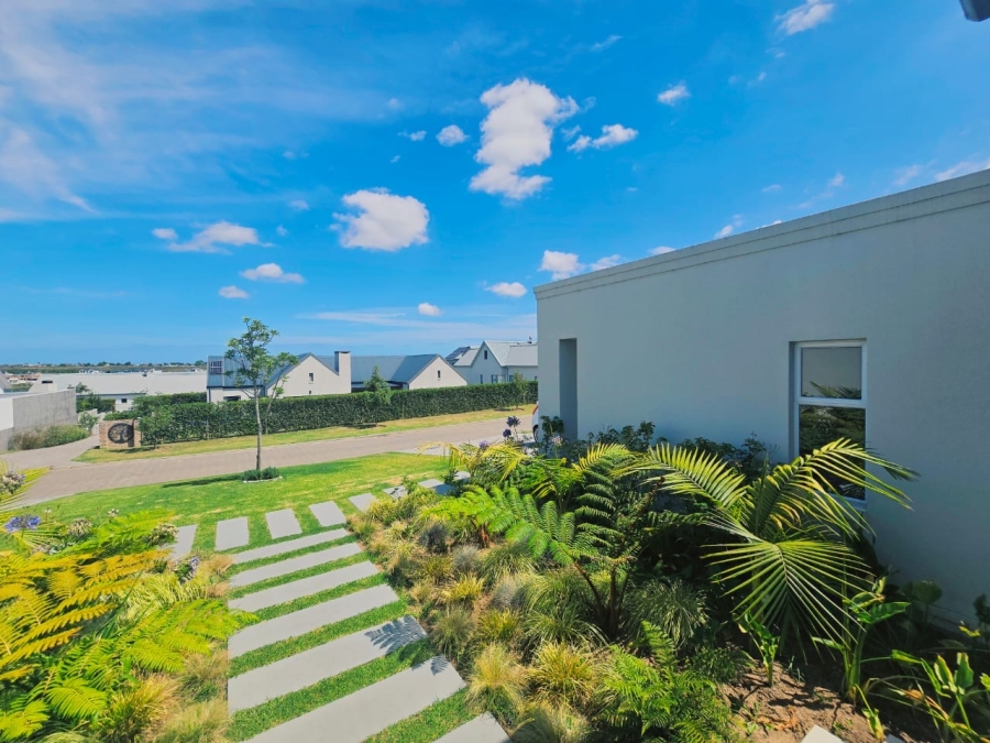 3 Bedroom Property for Sale in Kingswood Golf Estate Western Cape